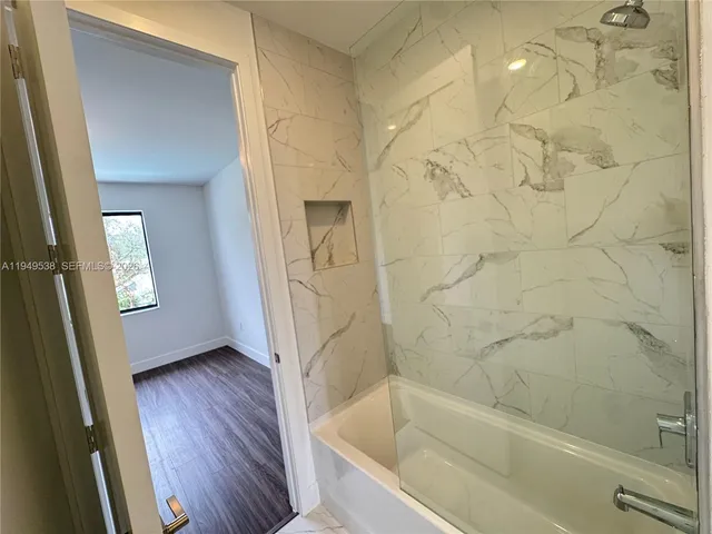 $19,000 | 19670 Northeast 14th Court, Unit 19670, Miami, FL 33179