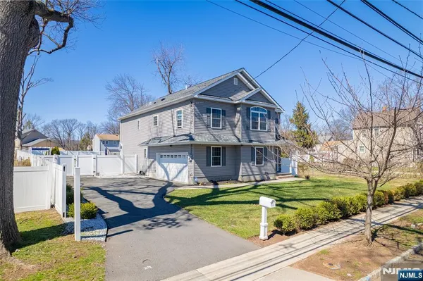 $799,000 | 1718 4th, Piscataway, NJ 08854