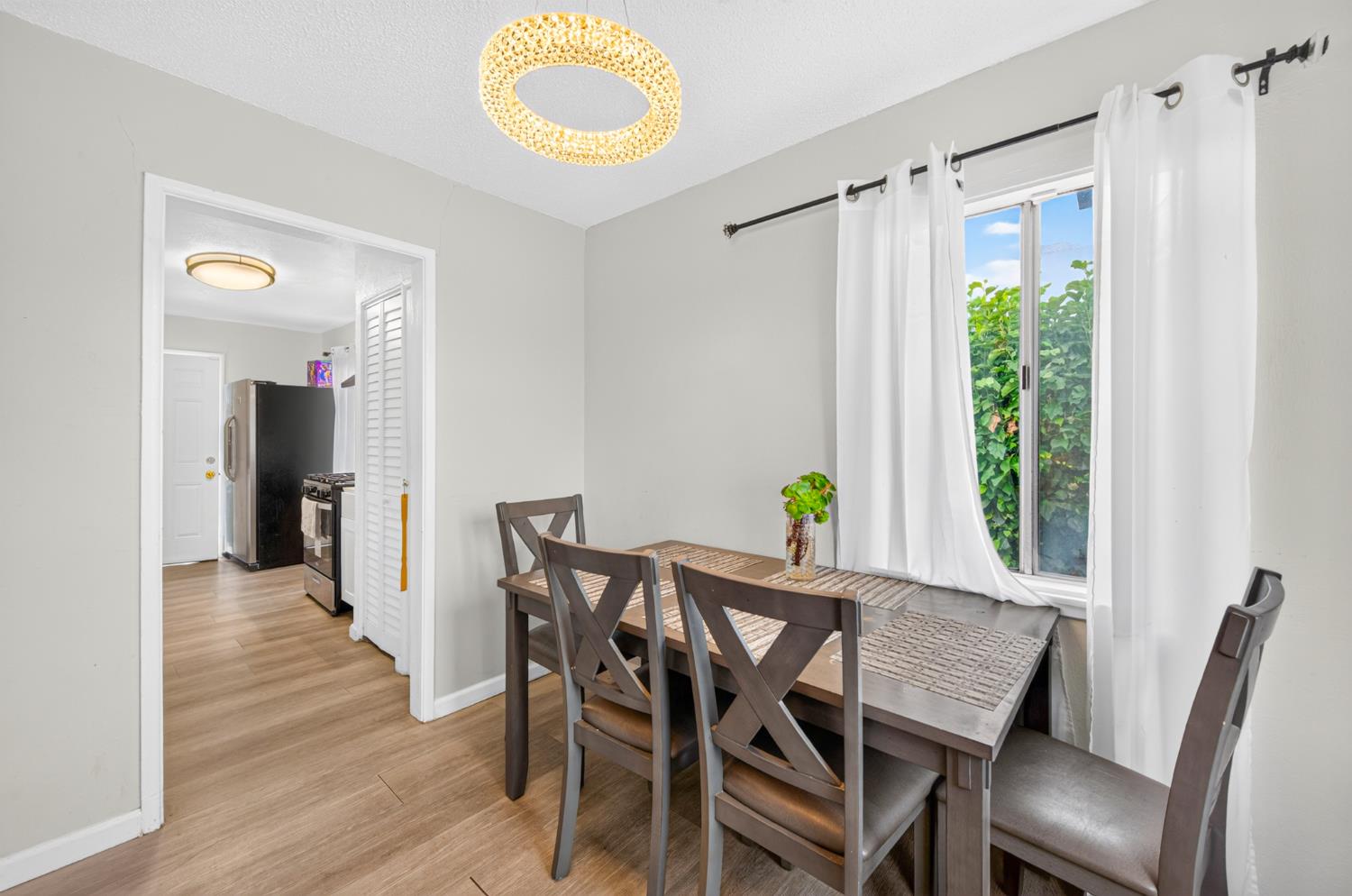 238 Fitzpatrick Road Oakland, CA 94603 - Photo 7 of 23 Gallery Image 7