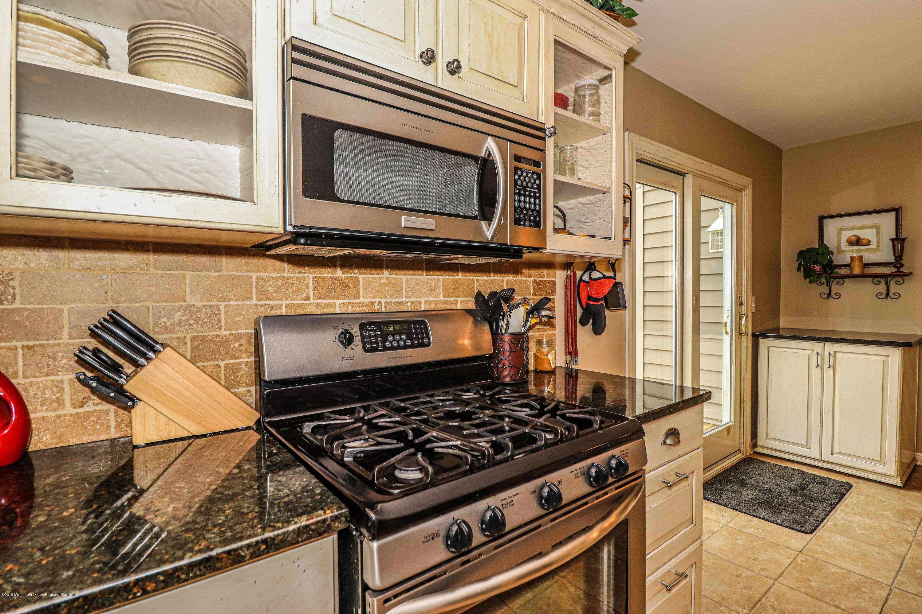 181 Brandon Road Manchester Township, NJ 08759 - Photo 13 of 37 Kitchen 6