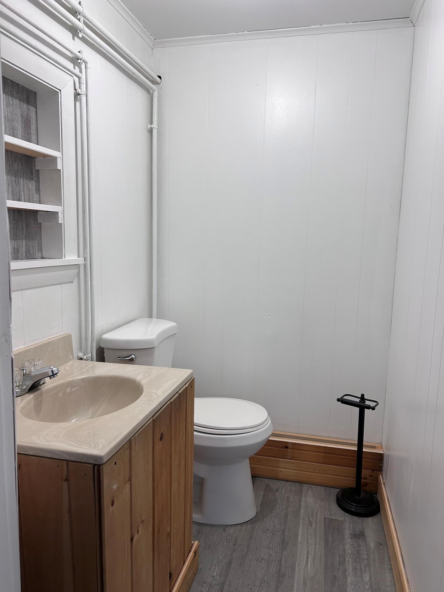 547 Main Road Brownville, ME 04414 - Photo 23 of 34 BathroomB