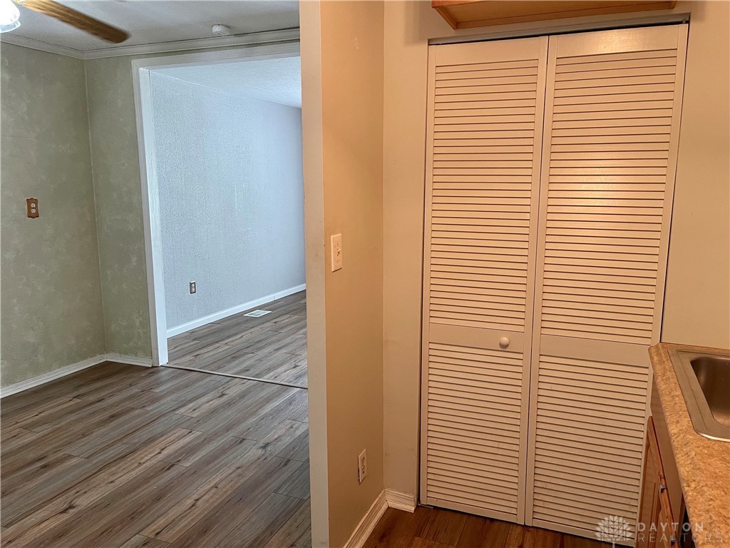 5723 Sharp Road Dayton, OH 45432 - Photo 21 of 46