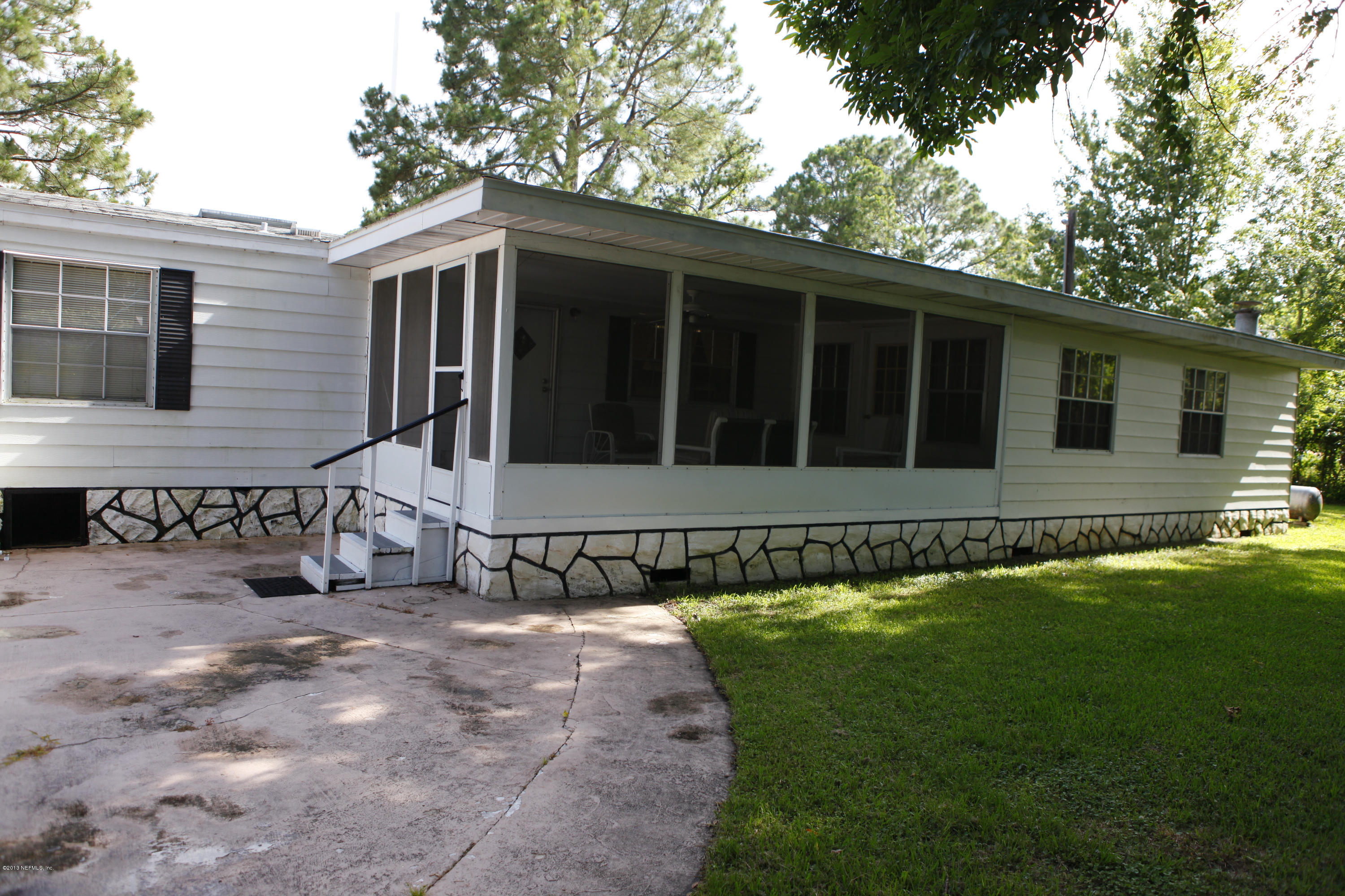 13715 Fario Road Jacksonville, FL 32224 - Photo 26 of 30 Screen in Porch & Addition