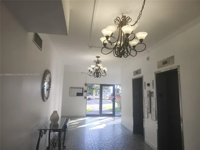 $1,500 | 1465 Northeast 123rd Street, Unit 806, North Miami, FL 33161