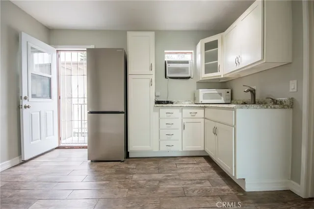 $1,800 | 11045 Slater Avenue, Unit B, Fountain Valley, CA 92708