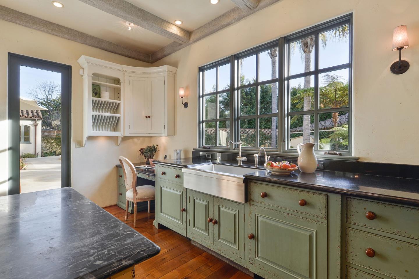 80 Crescent Drive Palo Alto, CA 94301 - Photo 11 of 34