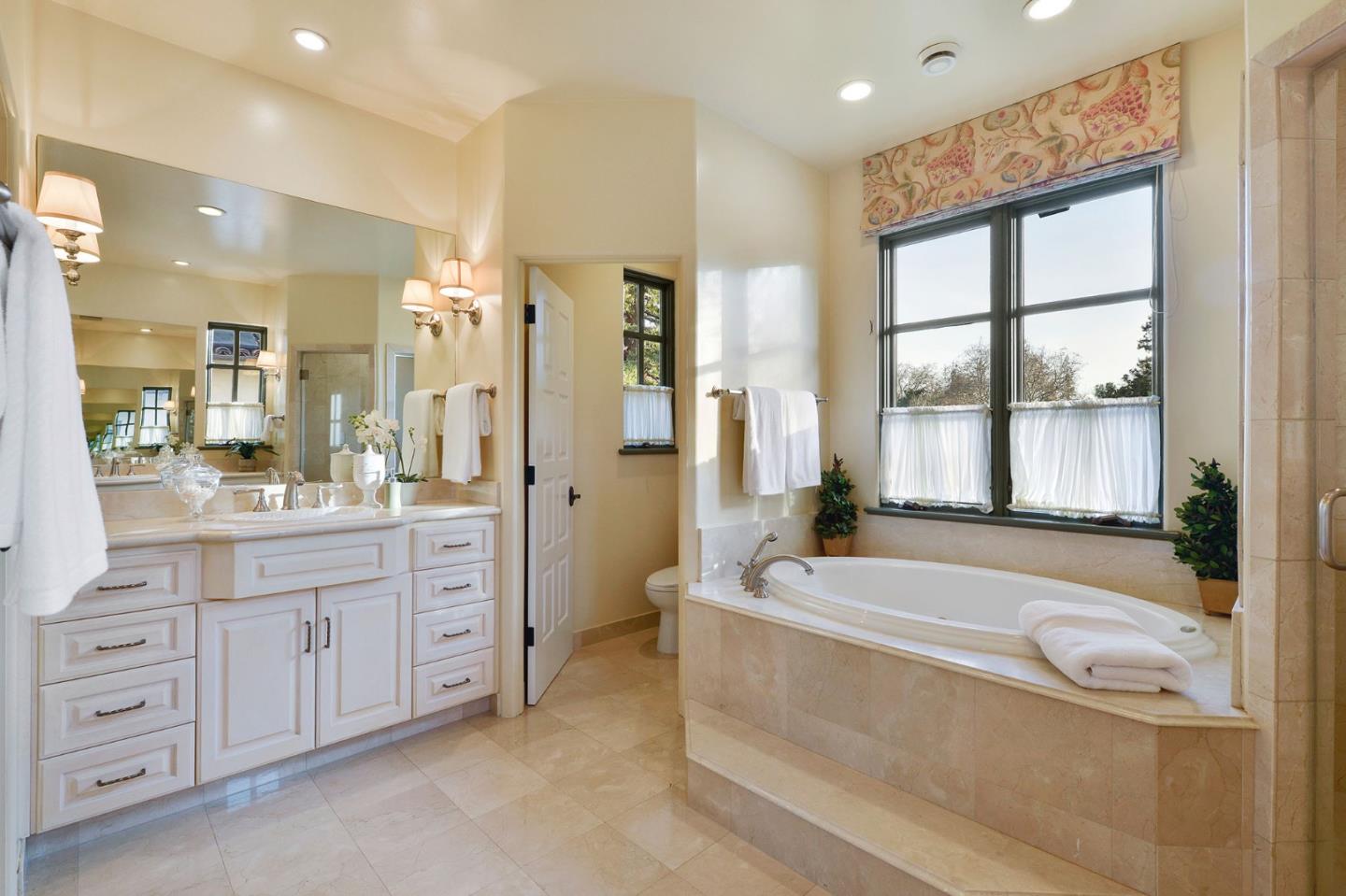 80 Crescent Drive Palo Alto, CA 94301 - Photo 23 of 34