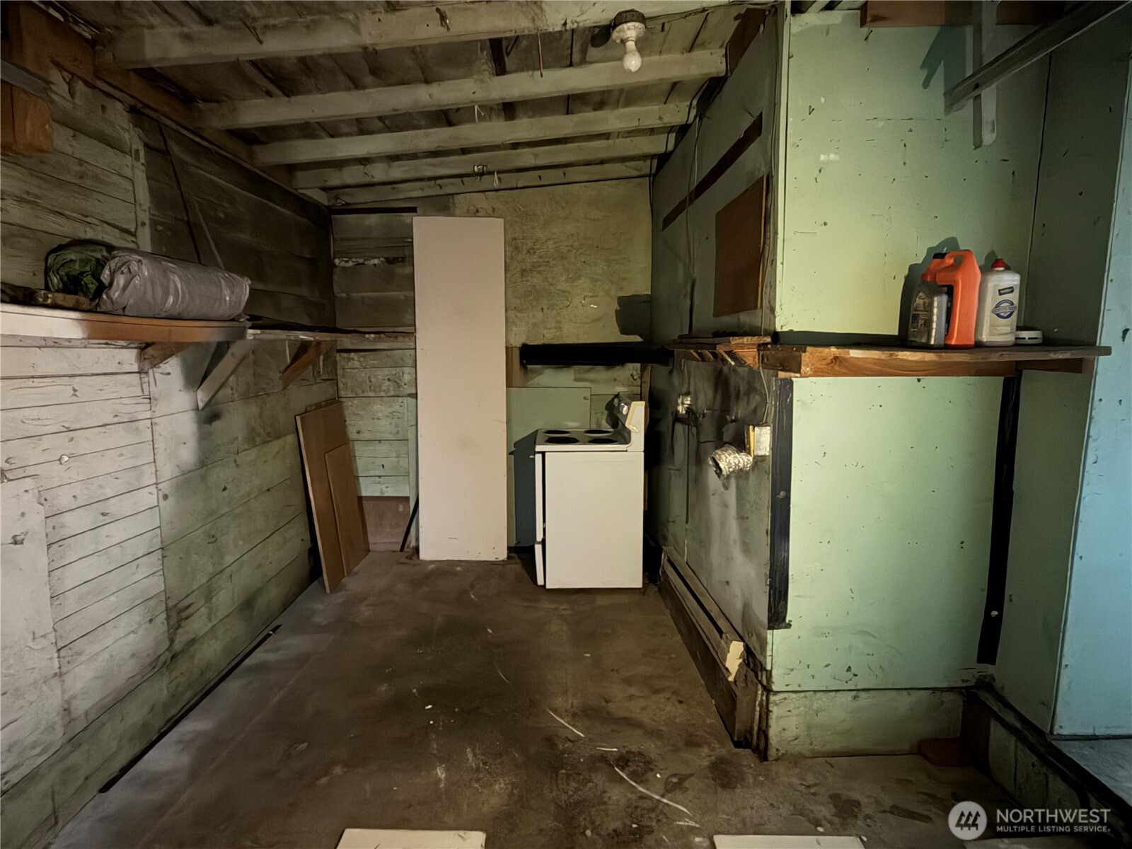 3101 Sumner Avenue Hoquiam, WA 98550 - Photo 14 of 21 a view of storage and utility room