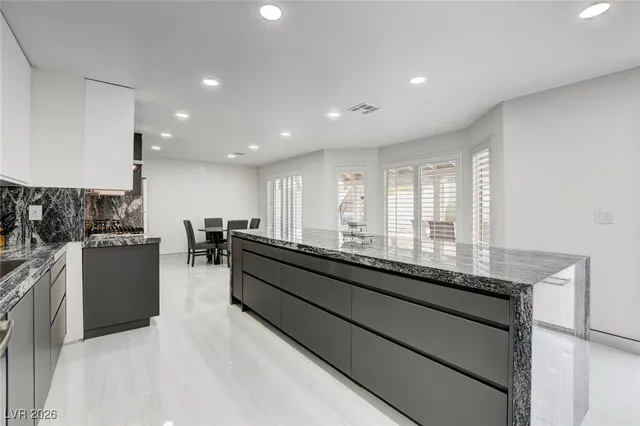 $880,000 | 9404 Low Tide Court, Las Vegas, NV 89117