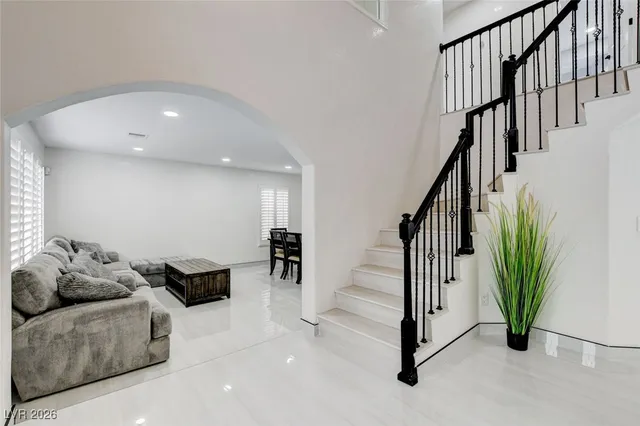 $880,000 | 9404 Low Tide Court, Las Vegas, NV 89117