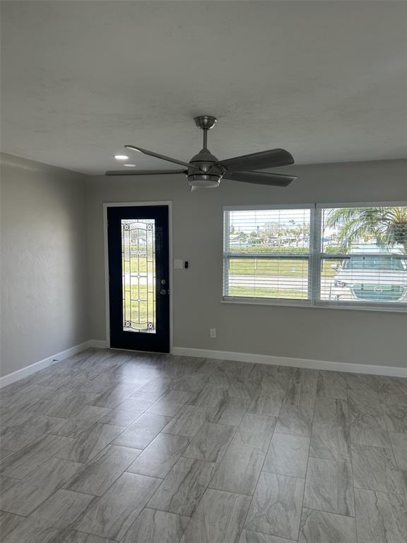 717 Sunset Cove Madeira Beach, FL 33708 - Photo 4 of 29