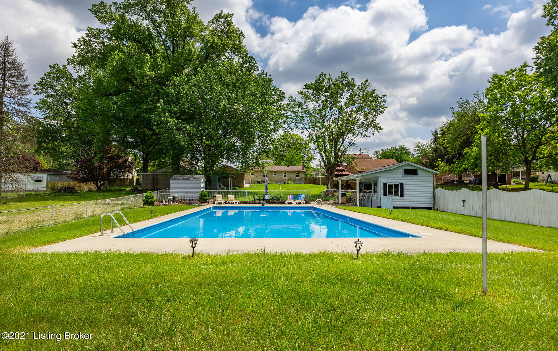 4134 Dover Road Louisville, KY 40216 - Photo 83 of 98 4134-Dover-Rd-05132021-085