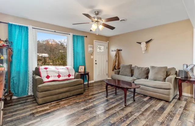 $290,000 | 4850 Guthrie Road, Clarksville, TN 37043