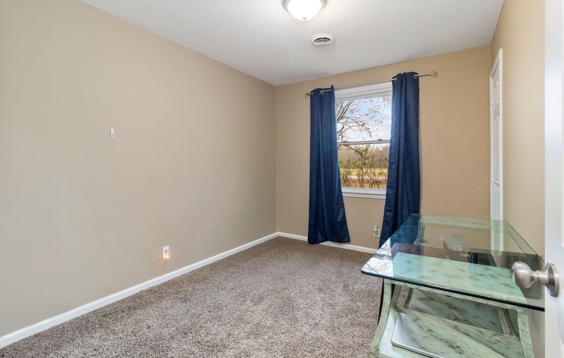 4850 Guthrie Road Clarksville, TN 37043 - Photo 10 of 25