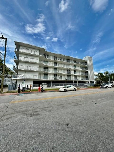 1100 Alton Road, Unit 4D Miami Beach, FL 33139 - Photo 35 of 39 a view of street with tall buildings