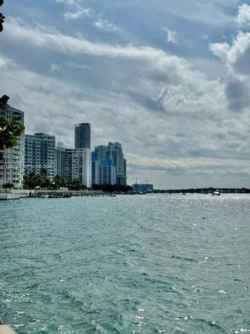 $3,200 | 1100 Alton Road, Unit 4D, Miami Beach, FL 33139