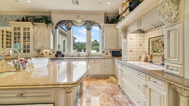 $9,500,000 | 29310 Martelly Way, Huffman, TX 77336