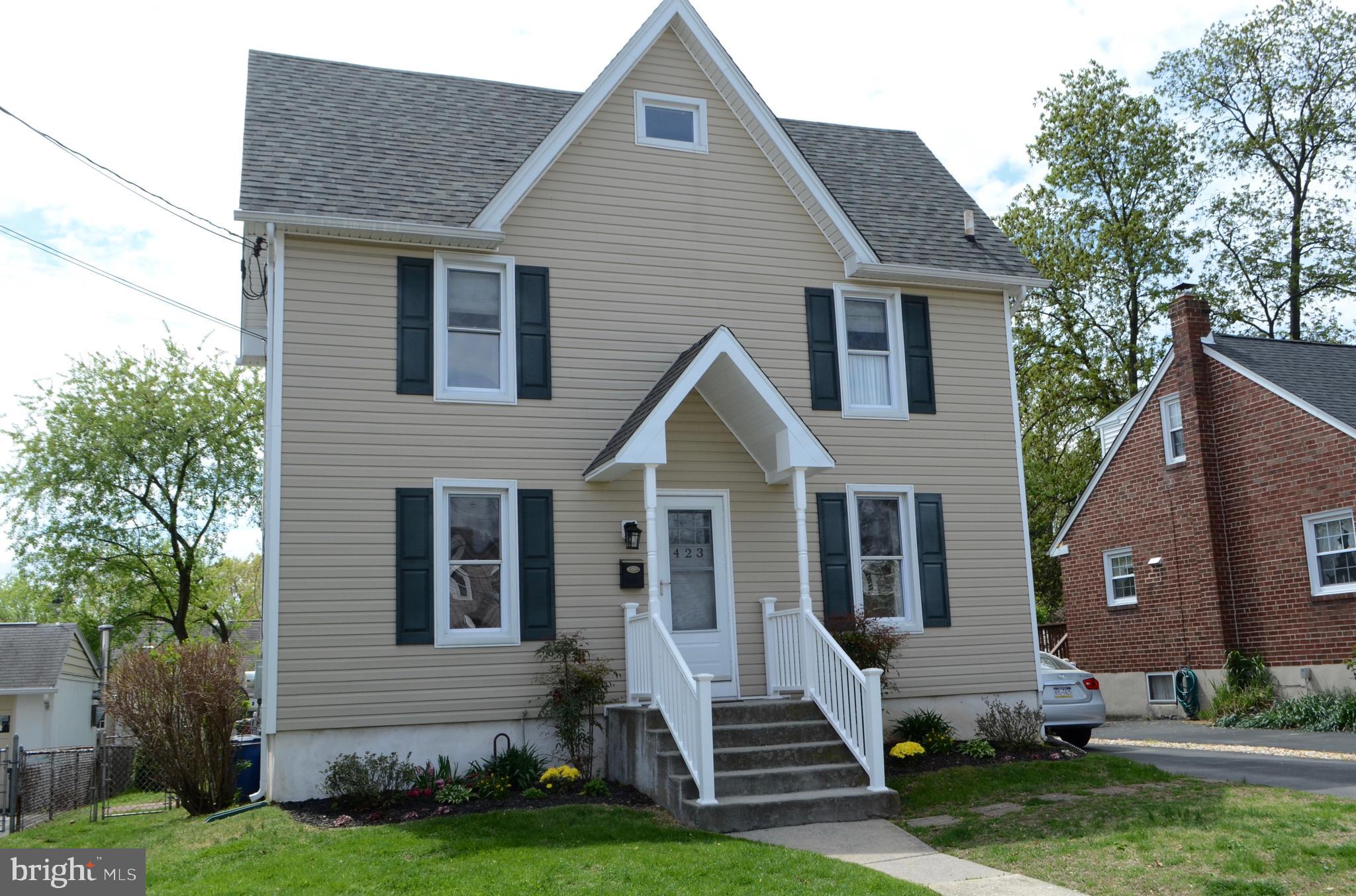 423 Ridley Avenue Folsom, PA 19033 - Photo 2 of 19 Gallery Image 2