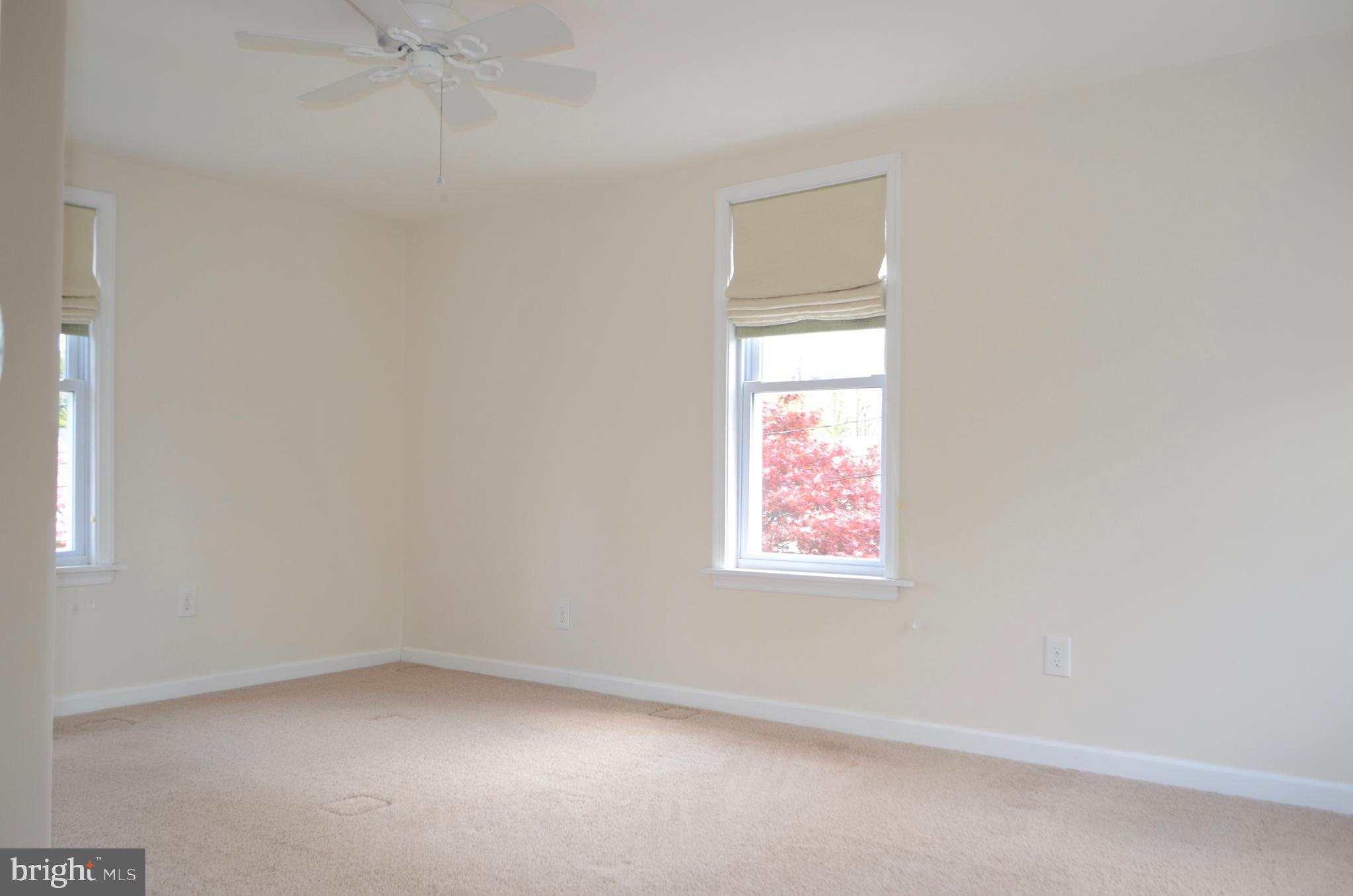 423 Ridley Avenue Folsom, PA 19033 - Photo 12 of 19 Gallery Image 12