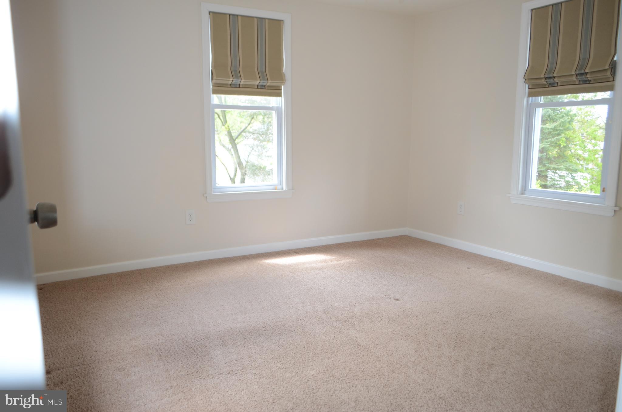 423 Ridley Avenue Folsom, PA 19033 - Photo 13 of 19 Gallery Image 13