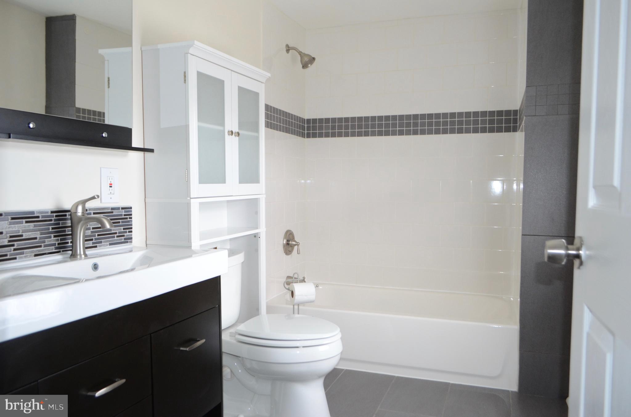 423 Ridley Avenue Folsom, PA 19033 - Photo 15 of 19 Gallery Image 15