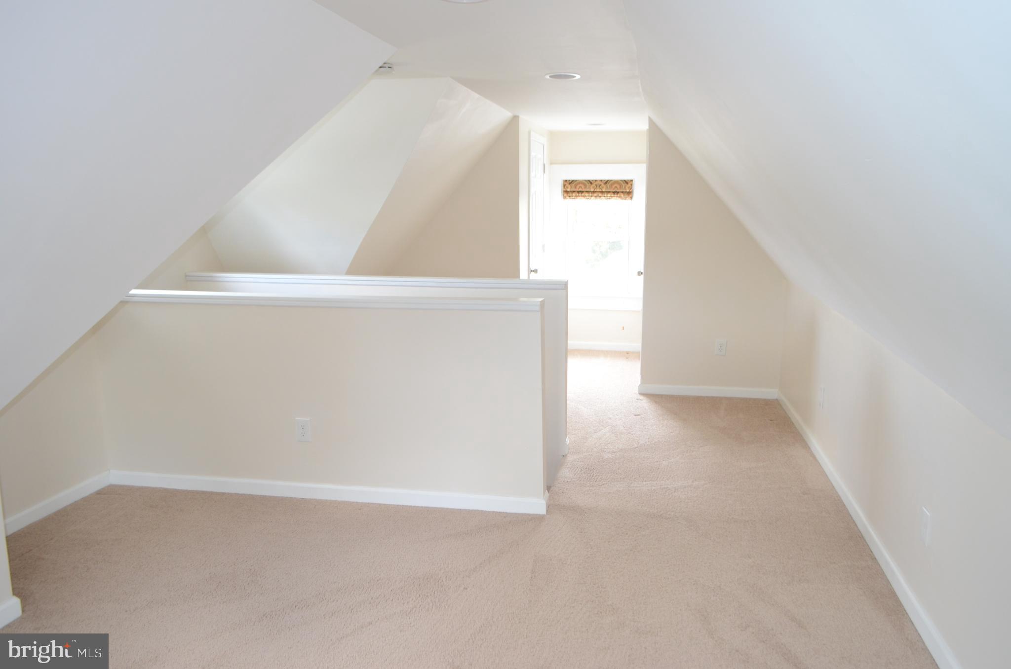 423 Ridley Avenue Folsom, PA 19033 - Photo 19 of 19 Gallery Image 19