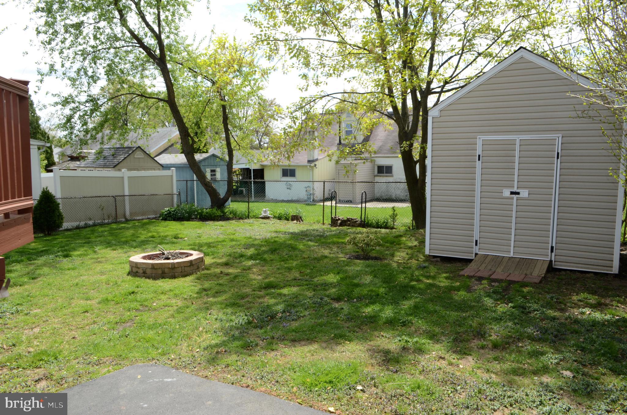 423 Ridley Avenue Folsom, PA 19033 - Photo 4 of 19 Gallery Image 4