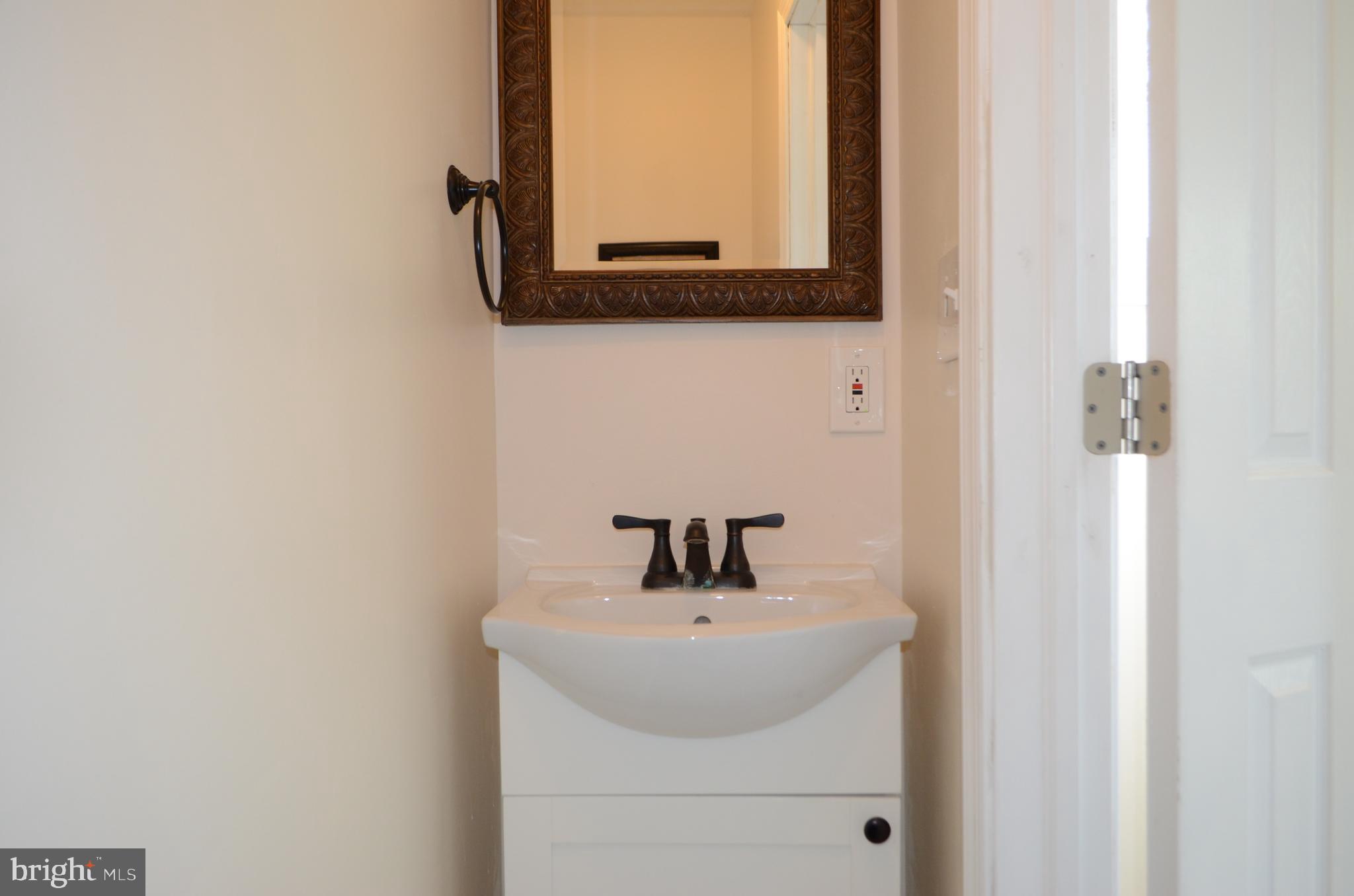 423 Ridley Avenue Folsom, PA 19033 - Photo 10 of 19 Gallery Image 10
