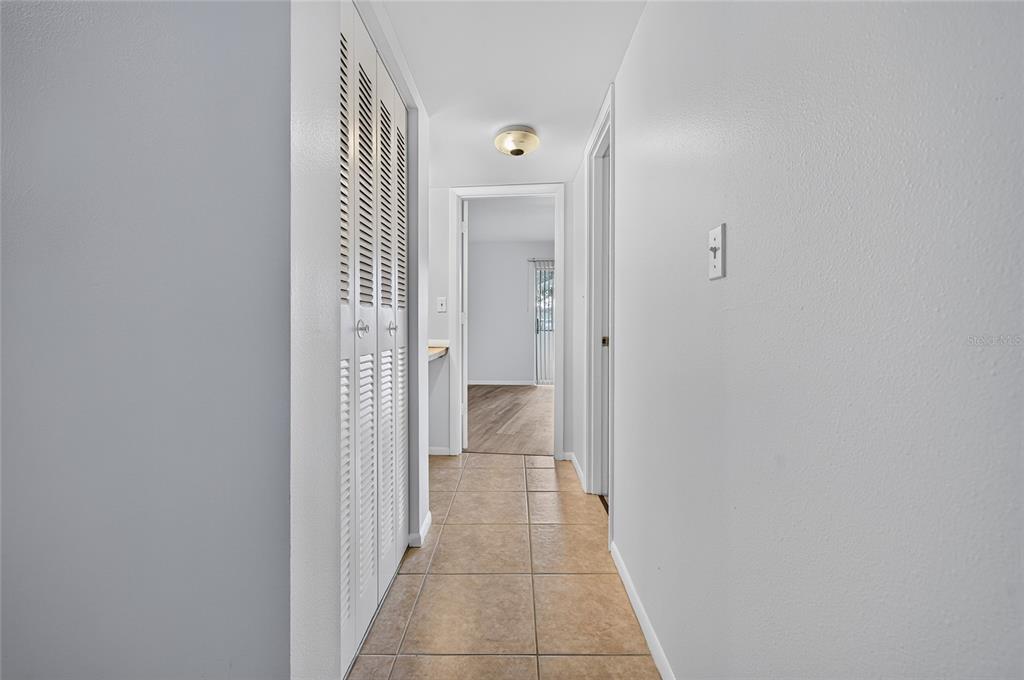 245 Center Road, Unit 109 Venice, FL 34285 - Photo 17 of 30 Gallery Image 17