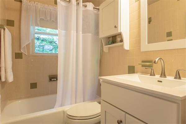 19 Bryant Road Boston, MA 02132 - Photo 17 of 24 Gallery Image 17