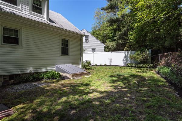 19 Bryant Road Boston, MA 02132 - Photo 5 of 24 Gallery Image 5