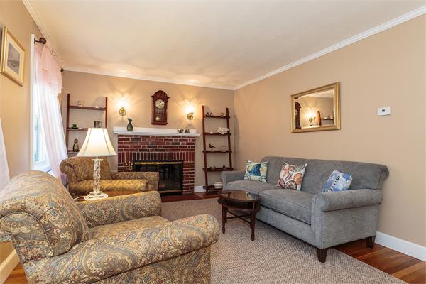 19 Bryant Road Boston, MA 02132 - Photo 6 of 24 Gallery Image 6