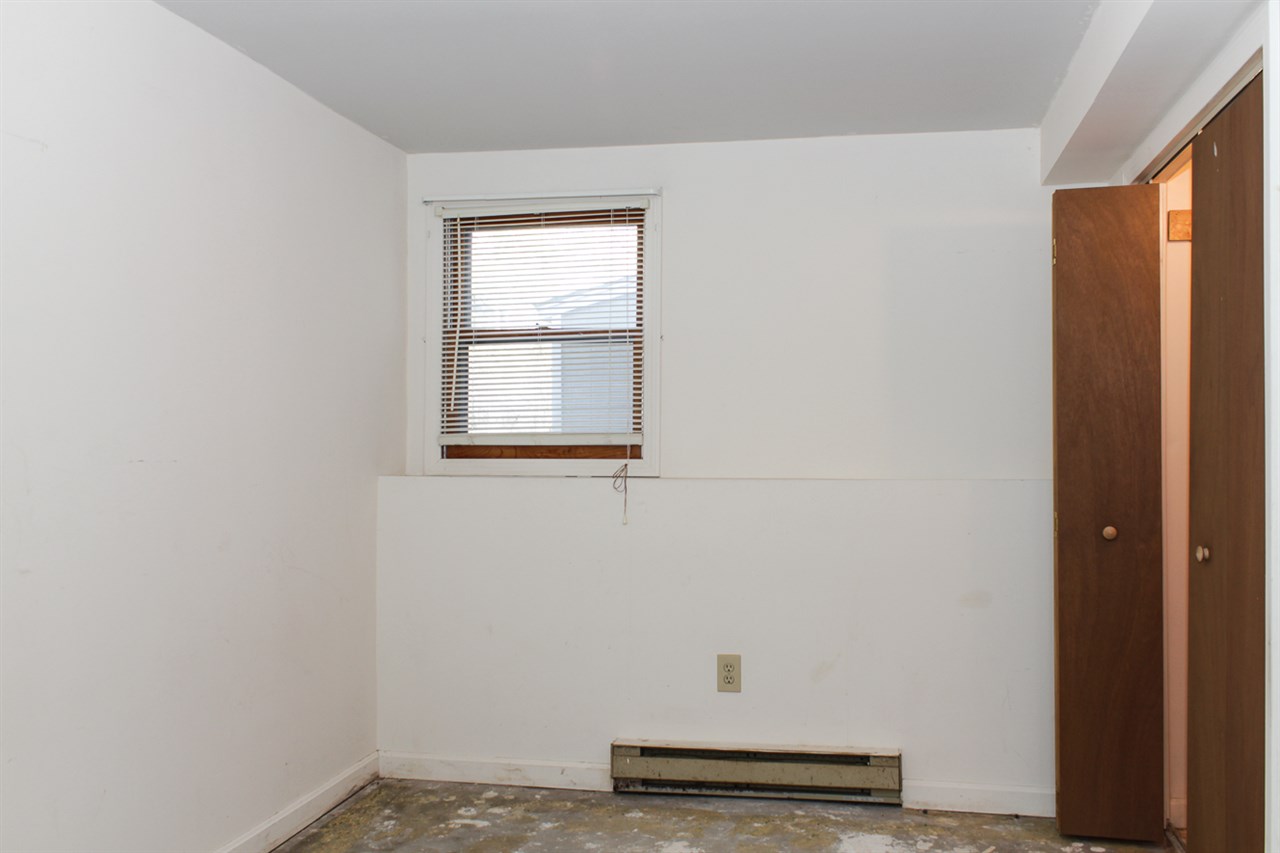 43 Hunting Road Auburn, NH 03032 - Photo 28 of 31