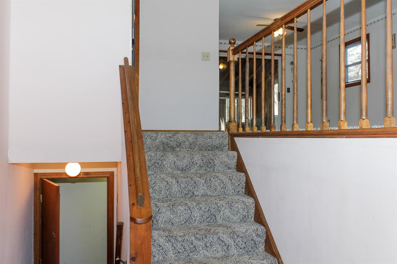 43 Hunting Road Auburn, NH 03032 - Photo 5 of 31