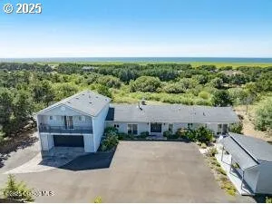 $899,000 | 89796 Sea Breeze Drive, Warrenton, OR 97146