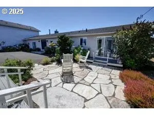 $899,000 | 89796 Sea Breeze Drive, Warrenton, OR 97146