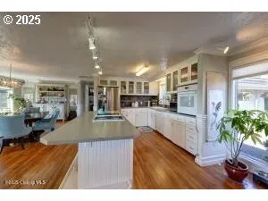 $899,000 | 89796 Sea Breeze Drive, Warrenton, OR 97146