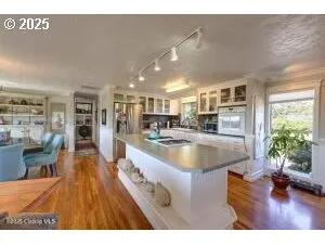 $899,000 | 89796 Sea Breeze Drive, Warrenton, OR 97146