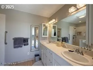 $899,000 | 89796 Sea Breeze Drive, Warrenton, OR 97146