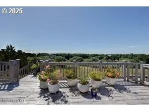 $899,000 | 89796 Sea Breeze Drive, Warrenton, OR 97146