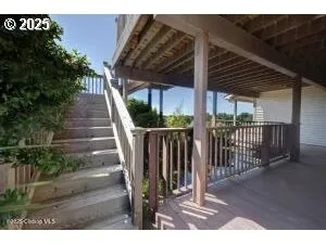 $899,000 | 89796 Sea Breeze Drive, Warrenton, OR 97146
