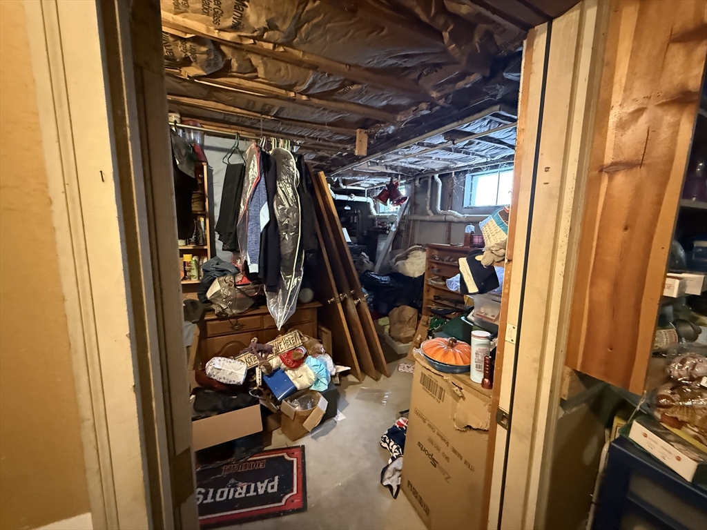 39 Jefferson Avenue Woburn, MA 01801 - Photo 3 of 12
