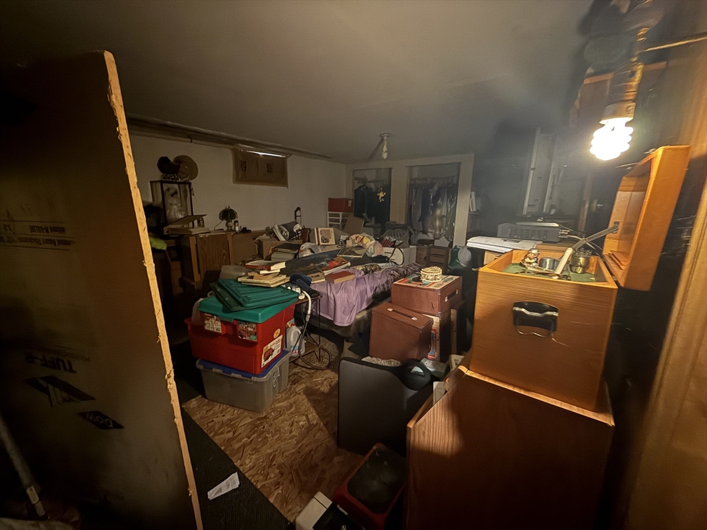 39 Jefferson Avenue Woburn, MA 01801 - Photo 7 of 12