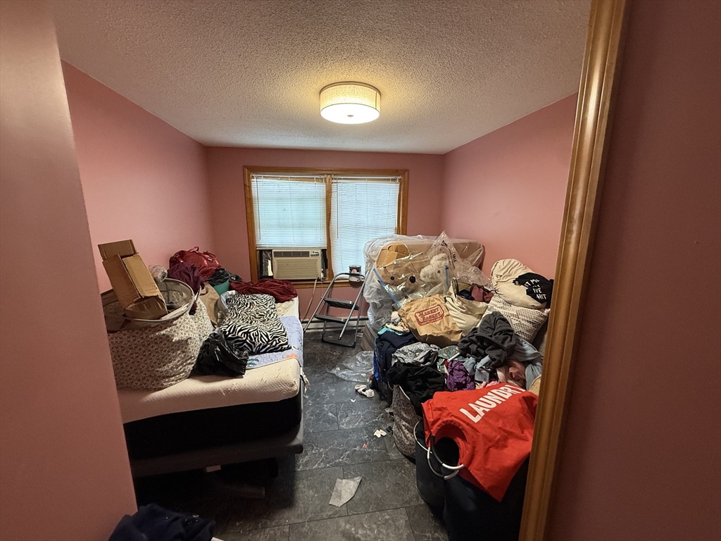 39 Jefferson Avenue Woburn, MA 01801 - Photo 10 of 12