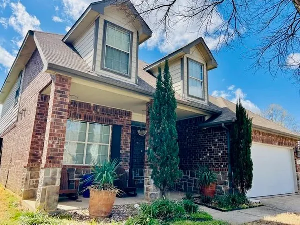 $2,600 | 1121 Golden Eagle Court, Aubrey, TX 76227