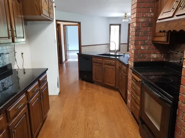 $299,900 | 20 Braid Hill Drive, Winfield, KS 67156