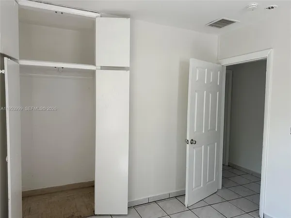 $1,150 | 4548 Southwest 33rd Avenue, Unit EFFICENCY, Dania Beach, FL 33312
