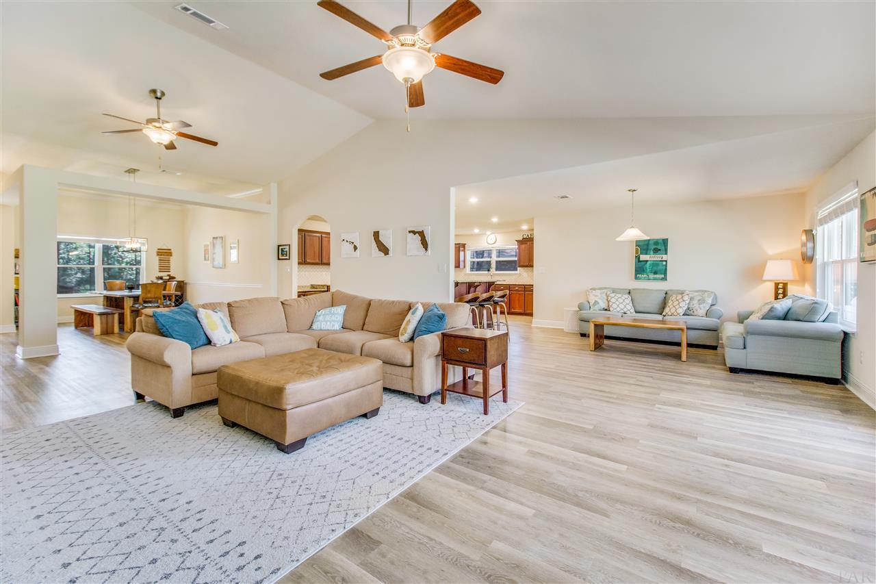16546 Innerarity Point Road Pensacola, FL 32507 - Photo 14 of 43 Gallery Image 14