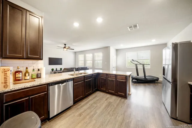 $1,795 | 2423 Applewhite Meadow, San Antonio, TX 78224