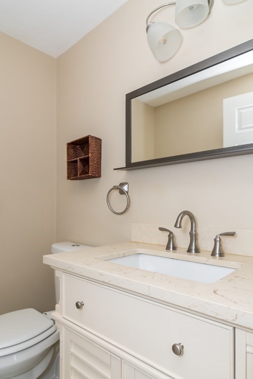 33 Old Fields Road Sandwich, MA 02563 - Photo 19 of 39 Gallery Image 19